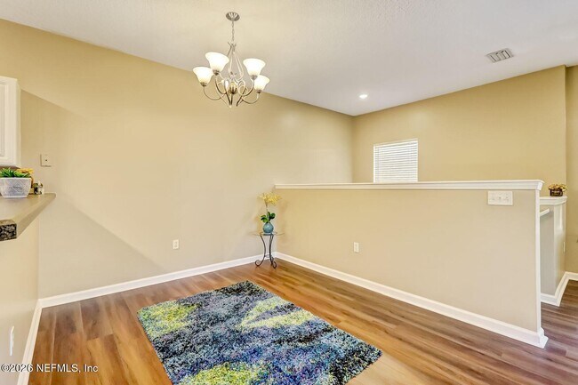 Building Photo - 9762 Summer Grove Way S