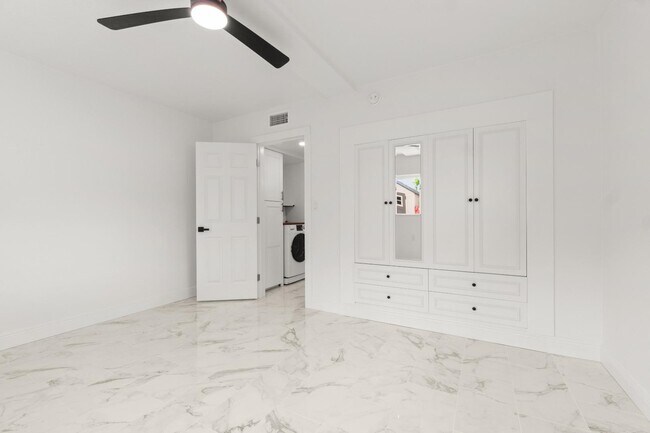 Building Photo - 3675 Gulf Blvd