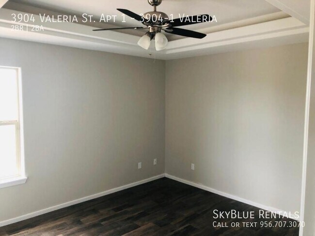 Building Photo - 3904 Valeria St