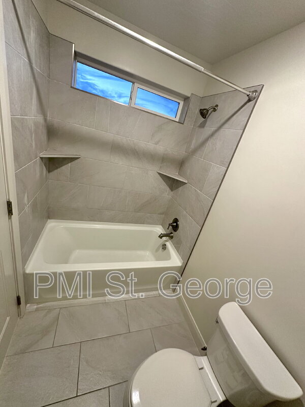 Building Photo - 3226 E 2930 S