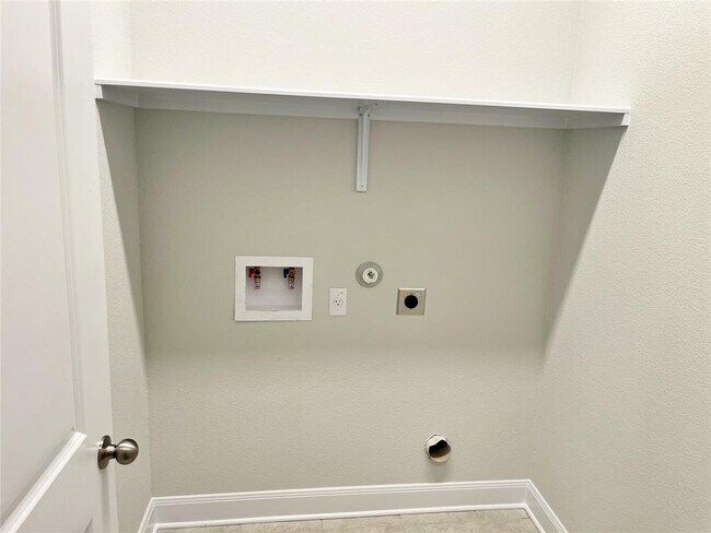 Building Photo - 240 Revere Dr