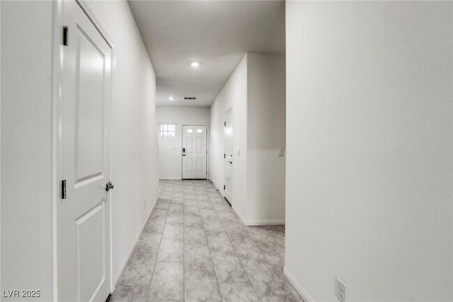 Building Photo - 4104 Agama St