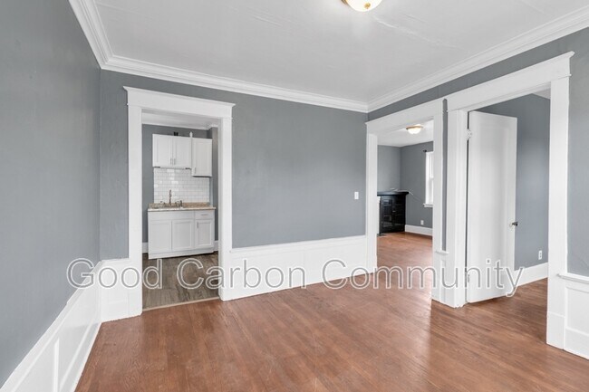 Building Photo - 7 E Depew Ave