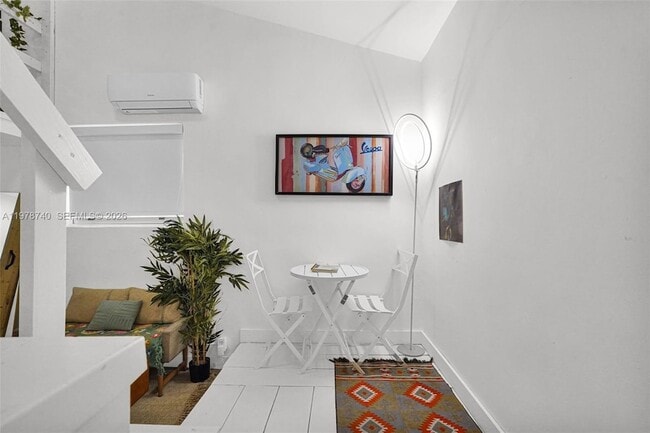 Building Photo - 274 NW 43rd St