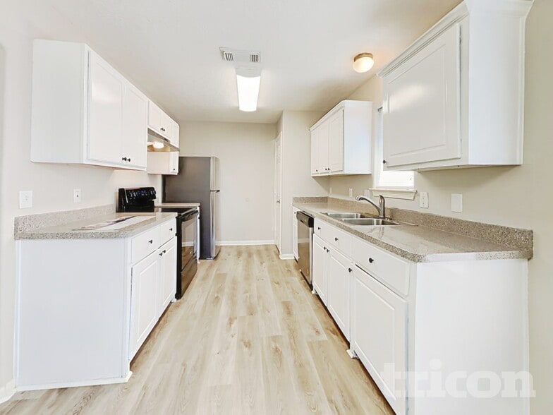 Building Photo - 224 Kellyn Ct