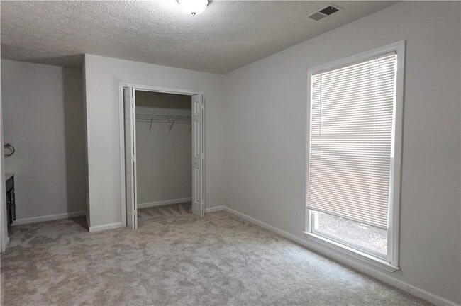 Building Photo - 4870 Wade Valley Way