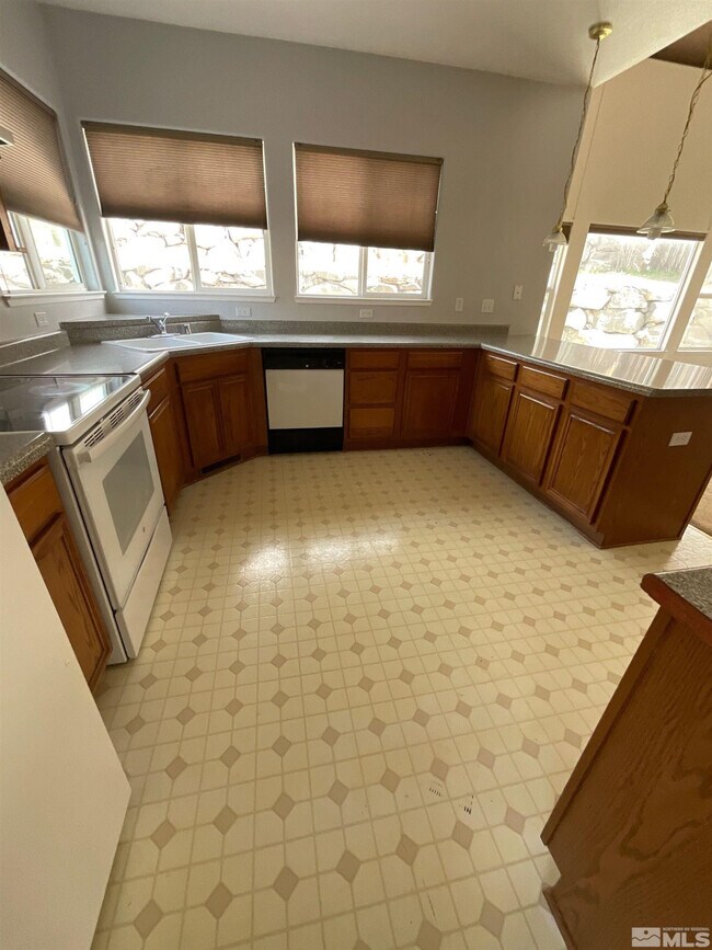 Building Photo - 2330 Wildcreek Dr