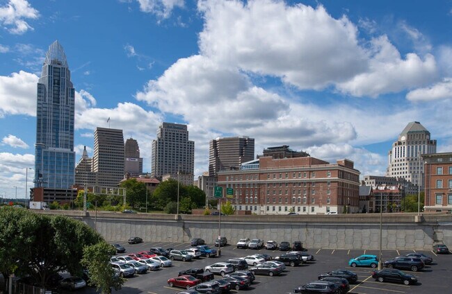 Building Photo - 228 Pike St