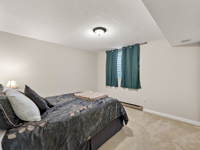 Building Photo - "Stunning 4-Bed Gem with Finished Basement...