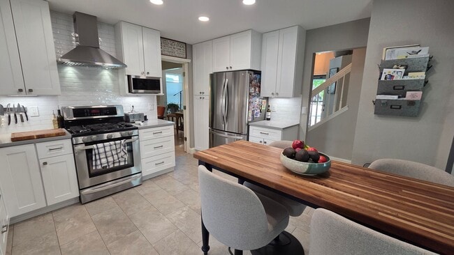 Building Photo - Beautiful 4 Bedroom 3.5 Bath Home - Longmont!