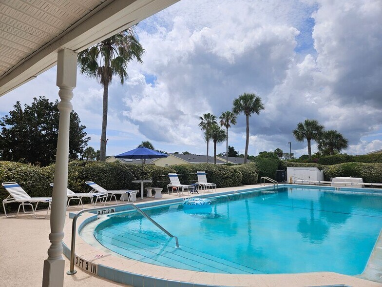 Building Photo - 8520 US HWY 1, D5