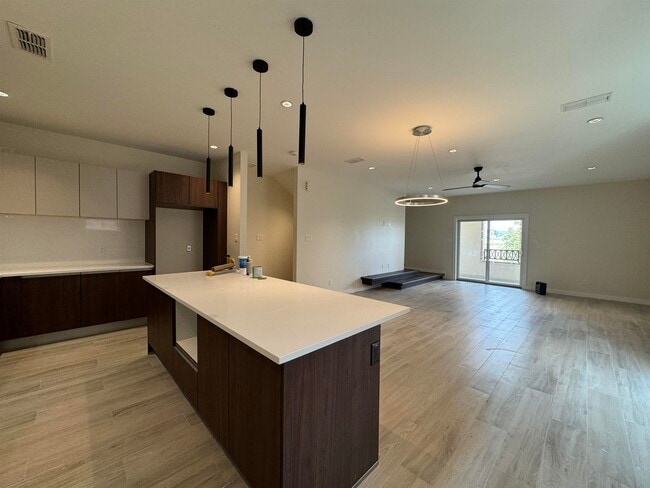 Building Photo - 210 Veracruz Dr