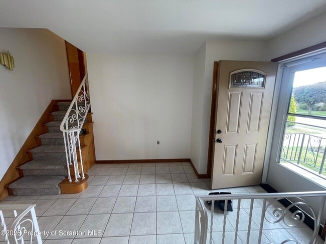 Building Photo - 708 Woodmere Ave