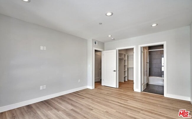 Building Photo - 4507 Lomita St