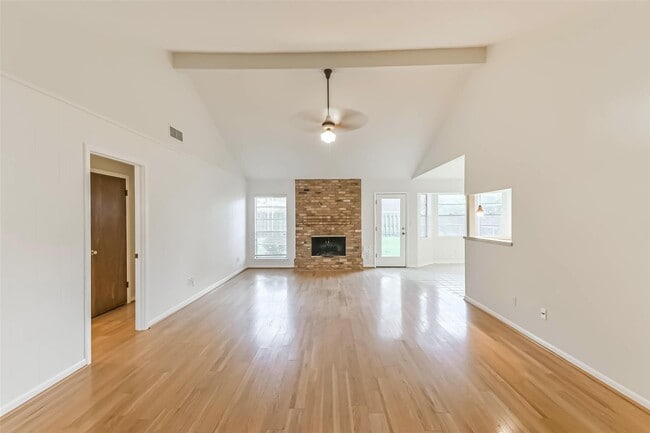 Building Photo - 8419 Stroud Dr