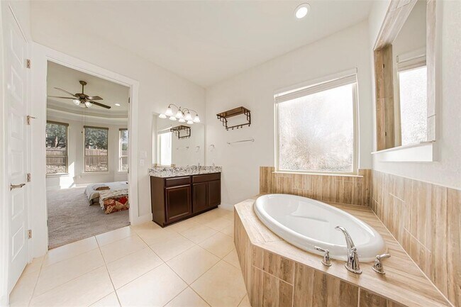 Building Photo - 9113 Finley Mae Way