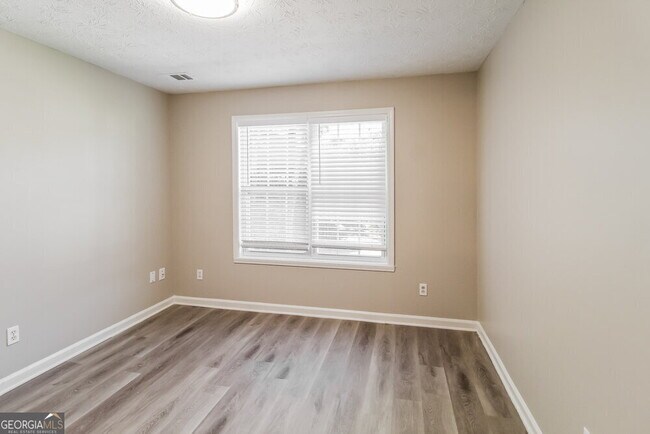 Building Photo - 109 Finnigan Dr