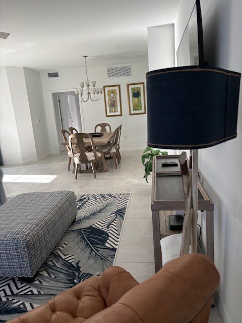 Building Photo - 5739 Oakmont Ct