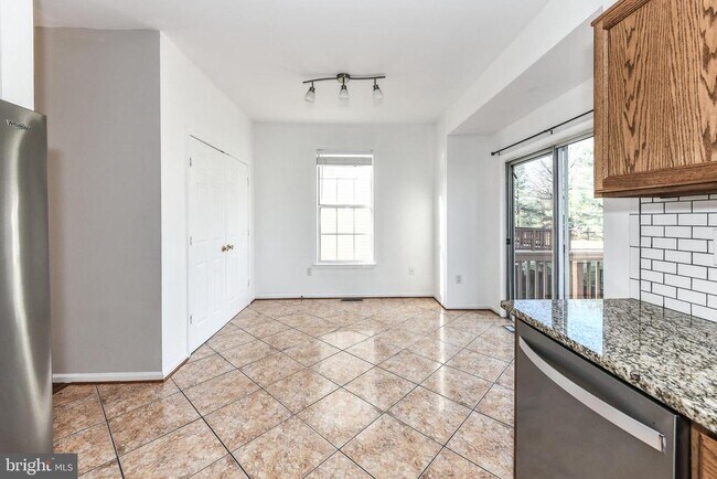 Building Photo - 6018 Callaway Ct