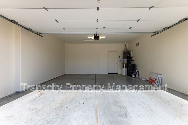 Building Photo - 10328 E Second Water Trail