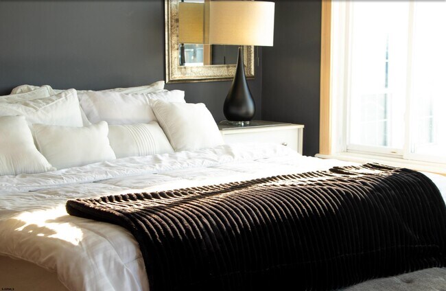 Building Photo - 119 St Davids Pl