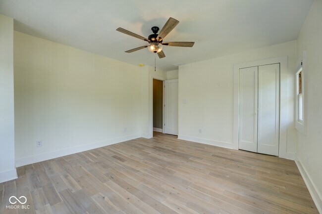 Building Photo - 2832 N Park Ave
