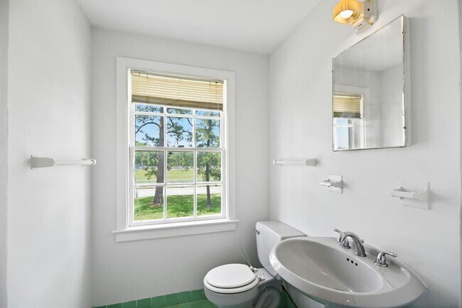 Building Photo - 3424 S MacGregor Way