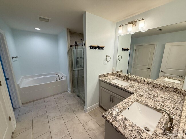 Building Photo - 1456 Camrose Pl