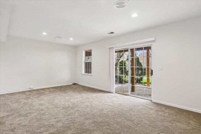 Building Photo - 14104 Parker Farm Way