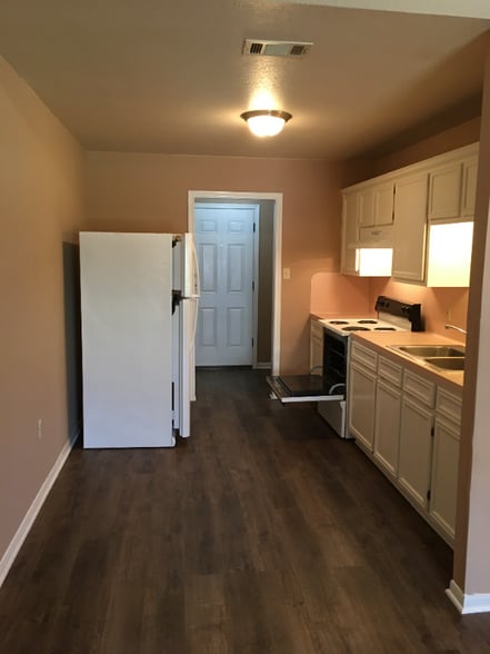 Building Photo - 802 Industrial Ave