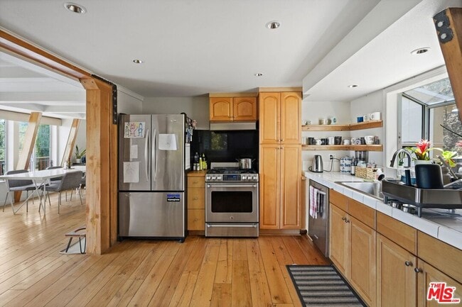 Building Photo - 22013 Alta Dr
