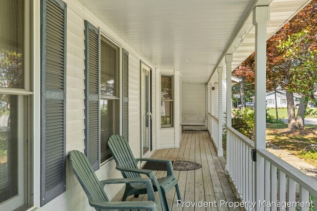 Building Photo - Spacious 4 Bedroom / 2.5 Bath Home with Byron Center Schools