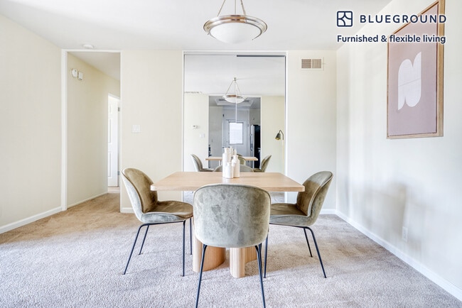 Building Photo - 1850 Sand Hill Rd