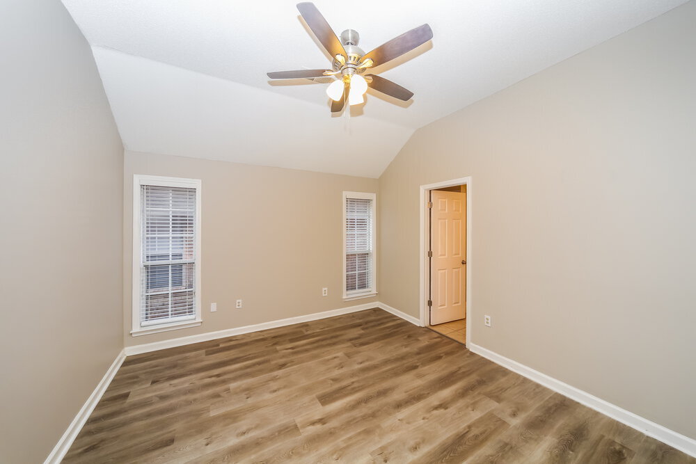 Building Photo - 7621 Davis Pkwy