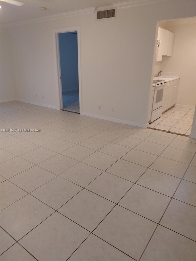 Building Photo - 731 Hummingbird Way