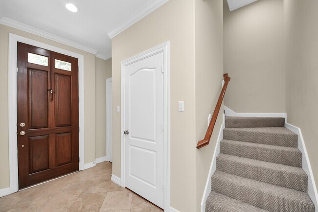 Building Photo - 2930 Brompton Square Dr