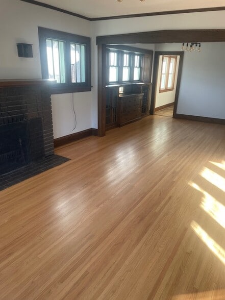 Building Photo - 2948 45th Ave S