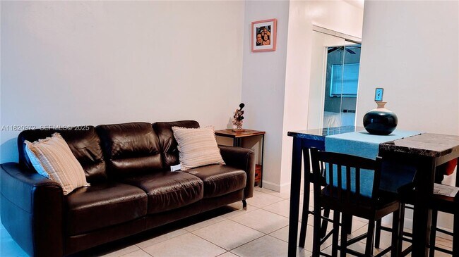 Building Photo - 524 Washington Ave