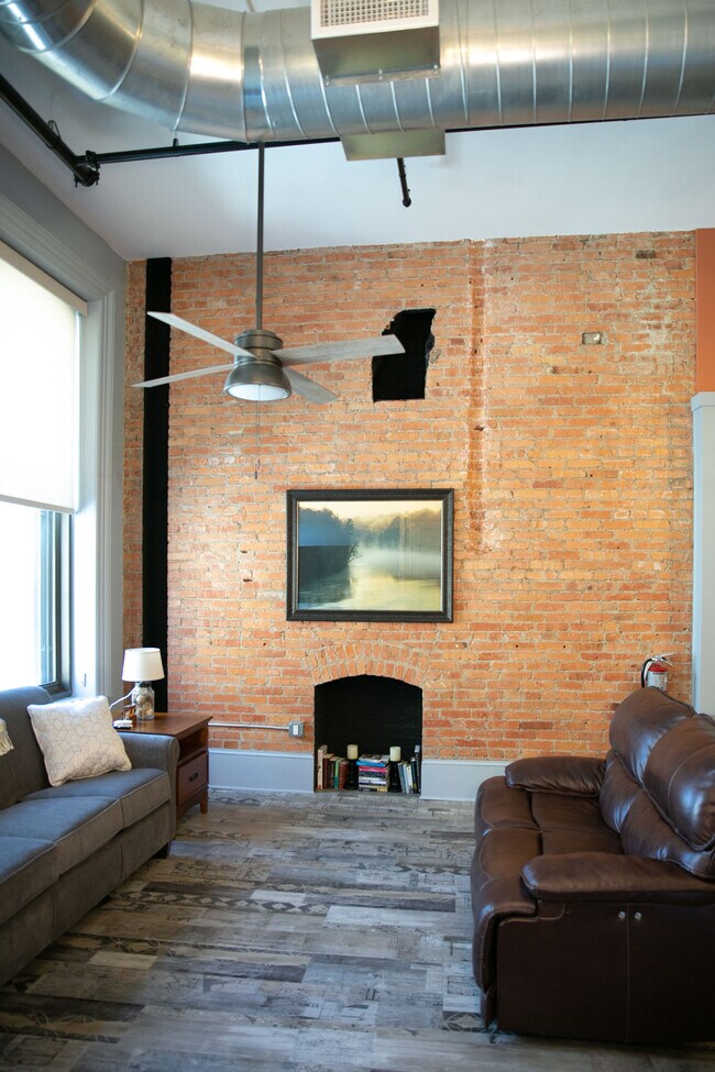 Living area - 121 E Water St