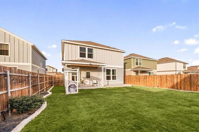 Building Photo - 329 Green Egret Wy