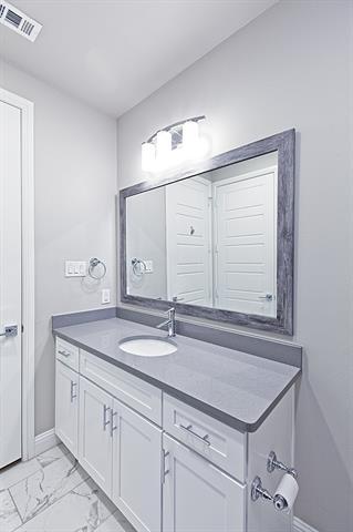 Building Photo - 6031 Page St