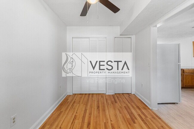 Building Photo - 303 Tarheel Dr