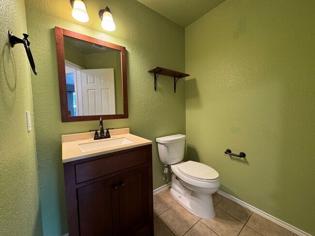 Building Photo - 4700 Causeway Ct