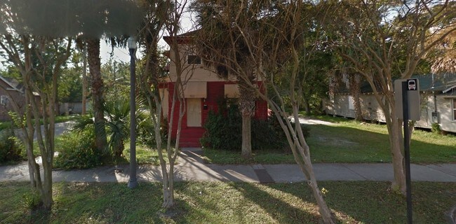 Building Photo - 1802 Myrtle Ave