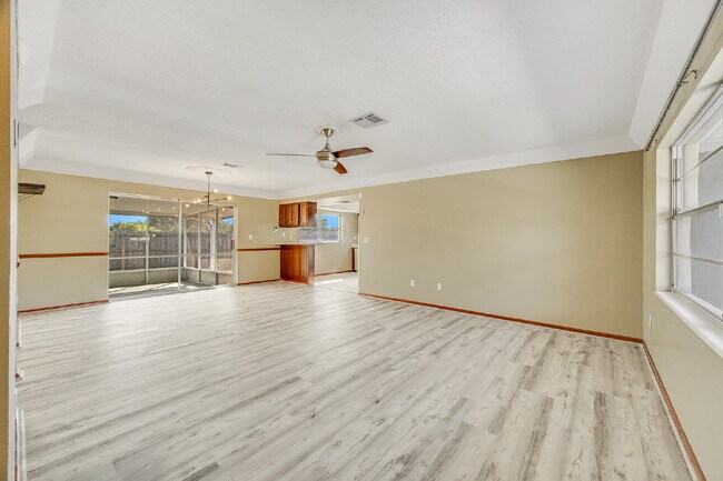 Building Photo - 3BR/2BA Single-Family Home in Quiet Melbourne Cul-de-Sac