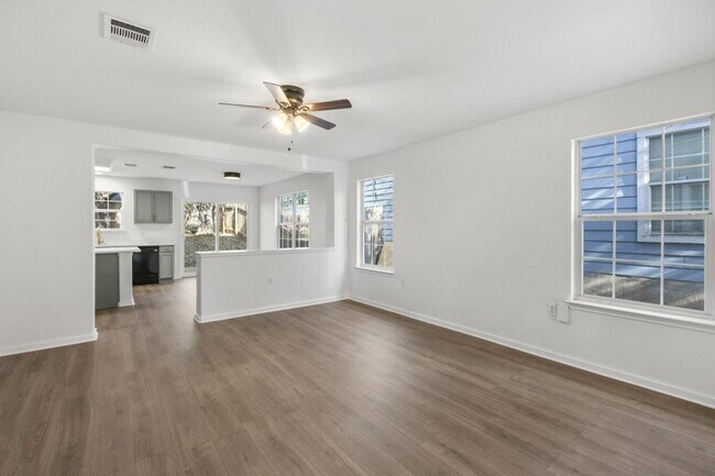 Building Photo - 2110 Nogales Trail
