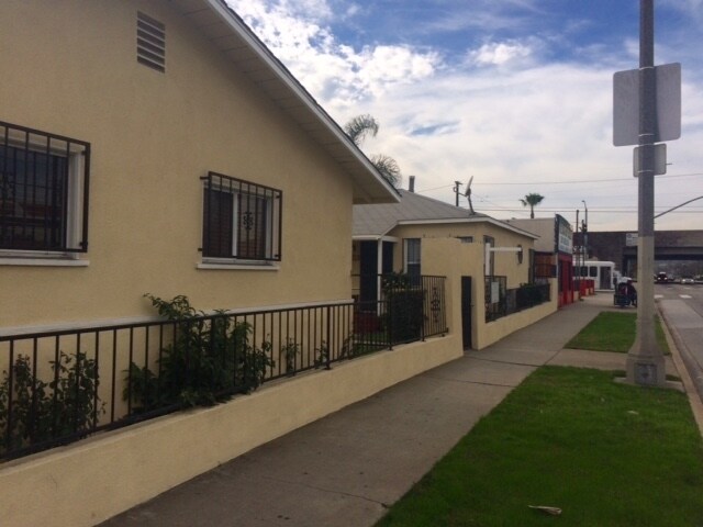 Building Photo - 1318-1322 W Anaheim St