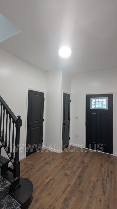 Building Photo - 566 Greenfield Ave