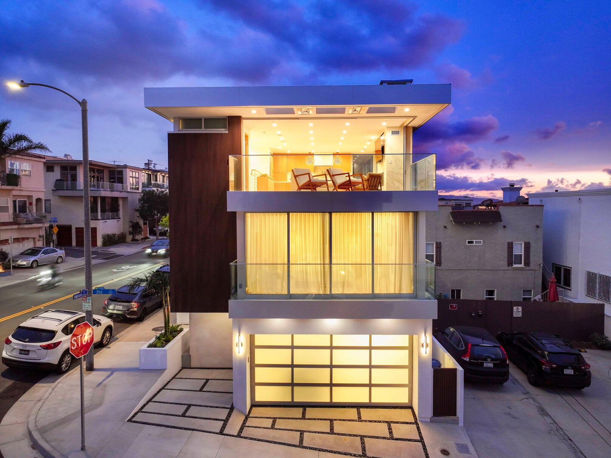 Building Photo - 2019 Highland Ave