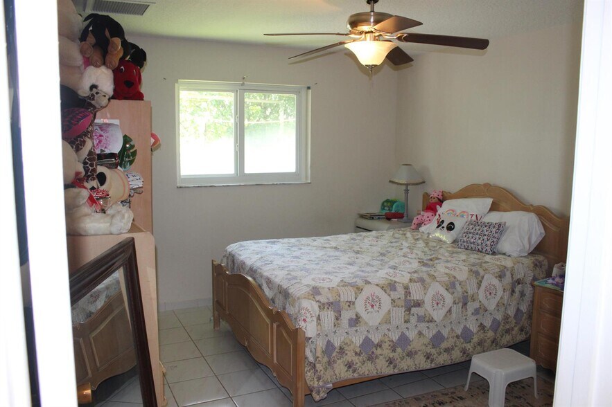 Building Photo - 13847 Geranium Pl